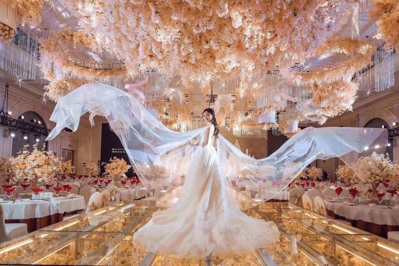 Lujiang Haomei Hotel Gold floral banquet hall